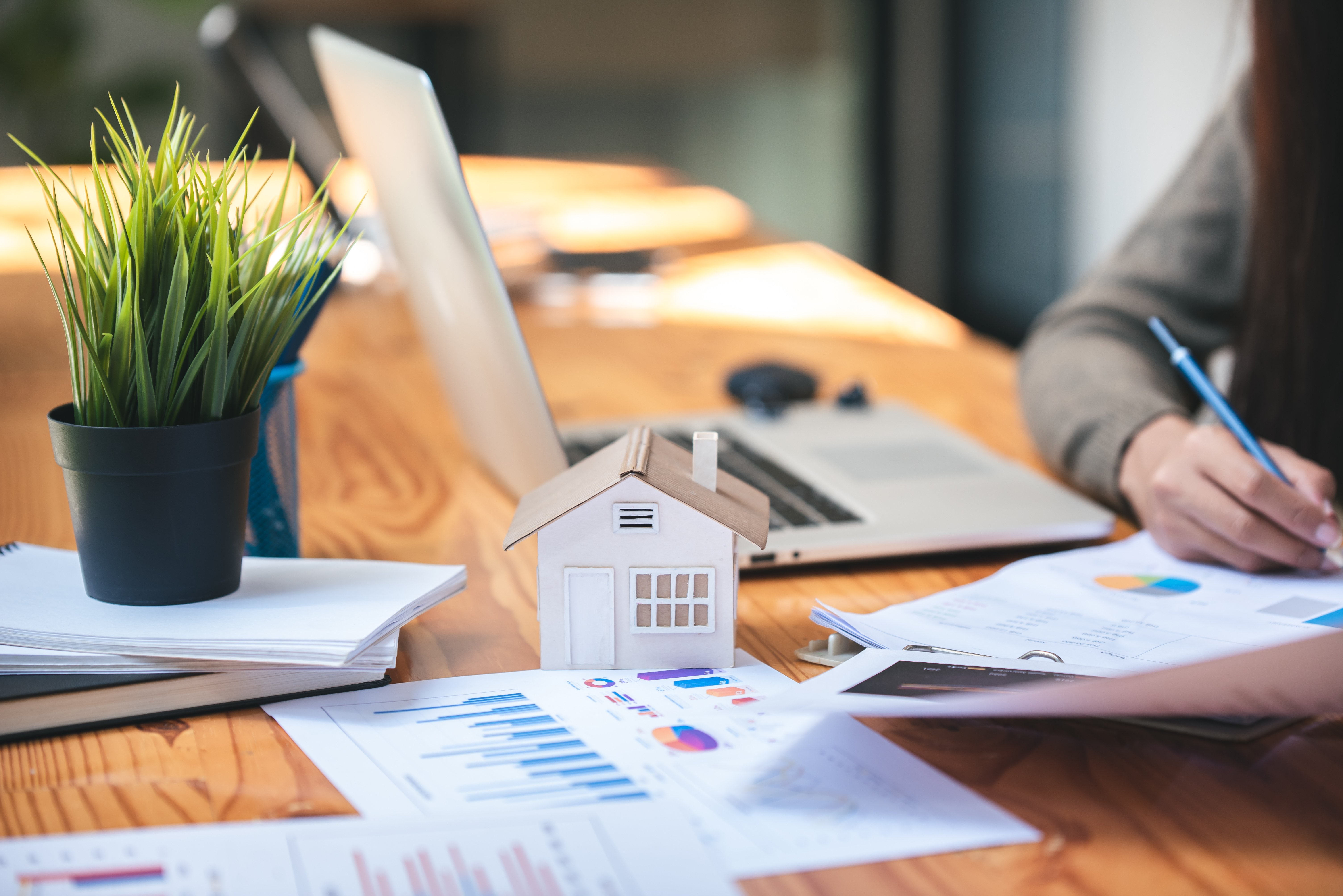 real-estate-investment-ideas-and-contracts-2023-11-27-05-31-27-utc